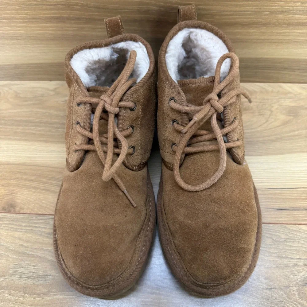 UGG Neumel Chukka Boot Mens 8 Chestnut Suede Shearling Fur Lined Lace Up